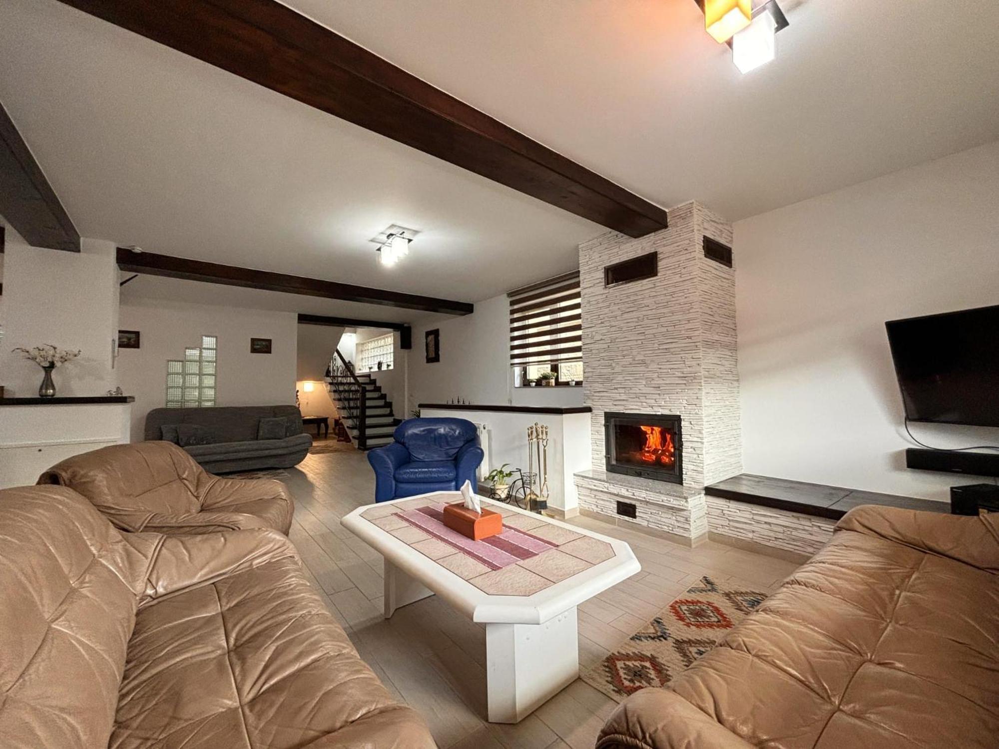 Skyline Villa Азуга Экстерьер фото